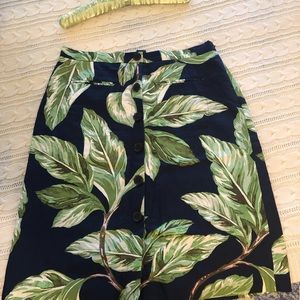 Ann Taylor tropical palm leaves skirt/navy blue and green